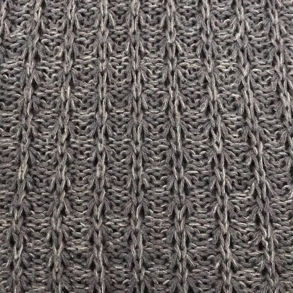 Knot 3/4 length sweater - Picture 3 of 5